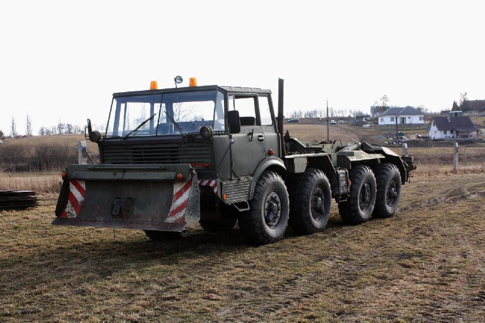 Tatra-813-8x8